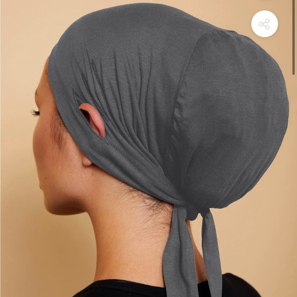 Voile chic undercap.